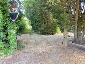 Photo 25- click for photo gallery